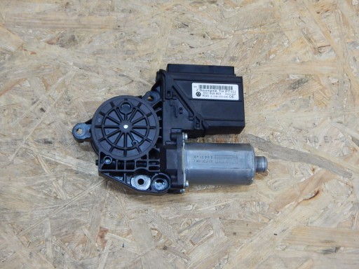 /52 - Vw t5 моторчик склопідйомника лівий передній 7h1959801