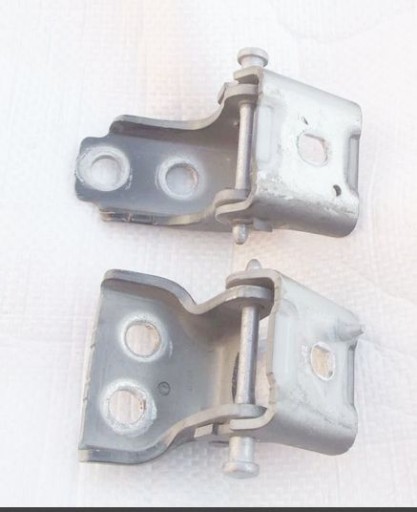 CITROEN C3 2012R петли передней правой двери