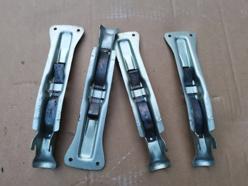 Mercedes W201 prowadnice Arrière zaglowkow Support plaque