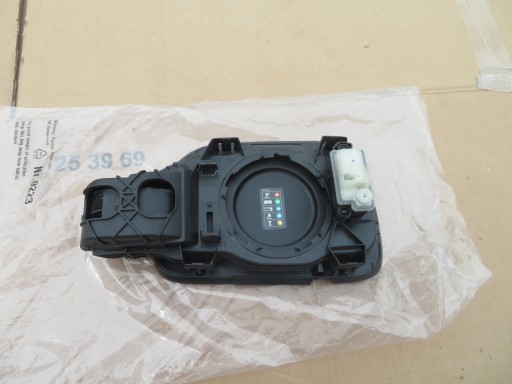 51177387935 - BMW G30 G38 корпус роз'єм зарядки