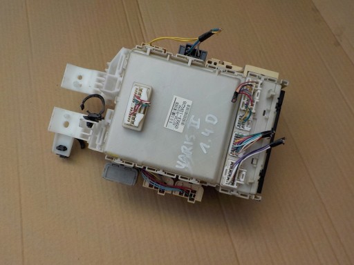 Module fusibles toyota yaris II 1,4 d4d