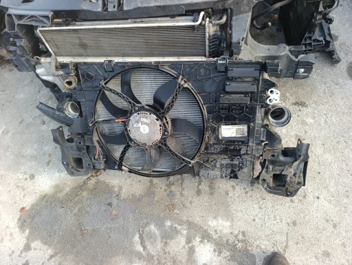 VW T5 LIFT 2.0 TDI support panel for radiators radiator fan