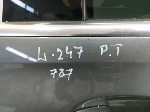 Mercedes w247 B-Classa Tür rechts heck hinten szare 787