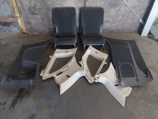 Siège TRZECI RZAD + Interne Porte coffre hayon CHRYSLER PACIFICA et