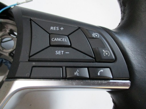 LENKRAD NISSAN QASHQAI II 20R