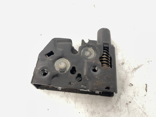 AUDI A6 C7 4G bonnet latch lock of the engine 4G0823509C