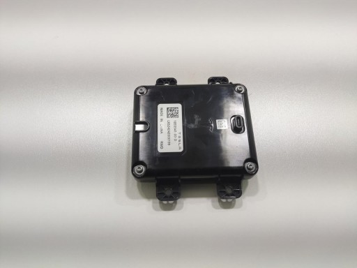 adapter USB TESLA MODEL 3 LIFT 2023-2026 1855541-00-D
