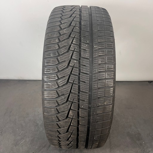 Hankook Winter i*cept evo2 W320B 245/45R18 100 В