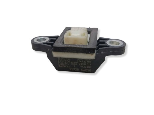 KIA CARENS IV SENSOR naražení snímač 95920-A4050