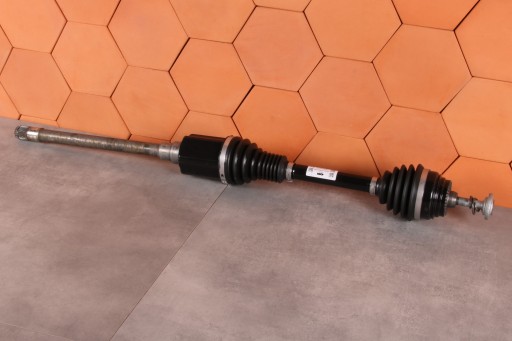 BMW 3' G20 G21 4' G22 G23 semi-axis drive right front XDRIVE 8682366