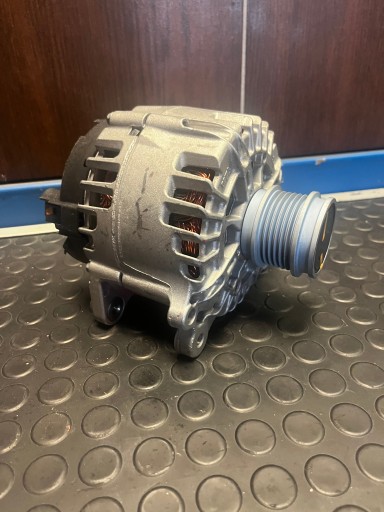 05L 903 - Генератор 05l903028f vw audi skoda seat новый