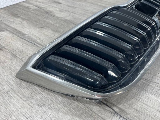 SKODA SUPERB III LIFT 2019-2023 Grill Grill der Stoßstange vorne 3V0853653G