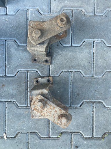 КРЕПЛЕНИЕ ПРУЖИННОЙ РУЧКИ 99-14 ЗАДНЯЯ ПОДВЕСКА IVECO DAILY