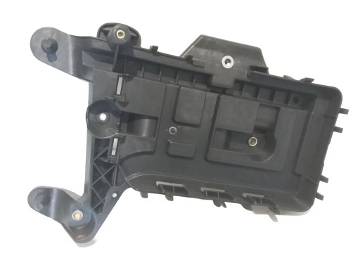 9513PA - SKODA YETI 09-13 SUPERB 3T 08- OCTAVIA II 04- ПОЛКА АККУМУЛЯТОРНОЙ БАЗА