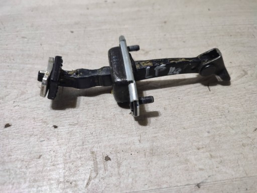 Hyundai Kona and 2018 front side left limiter