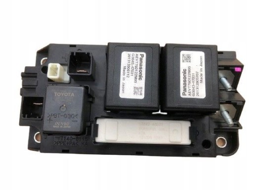 Prius plus g92z1-47060 модуль реле в зборі