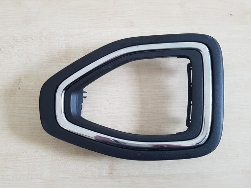 VW T-ROC права решітка бампера 2ga853212k