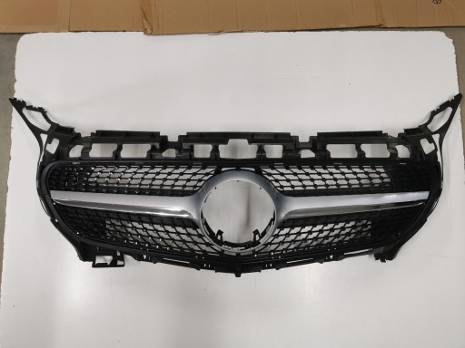 A1908850053 - MERCEDES AMG GT W-190 штучна решітка