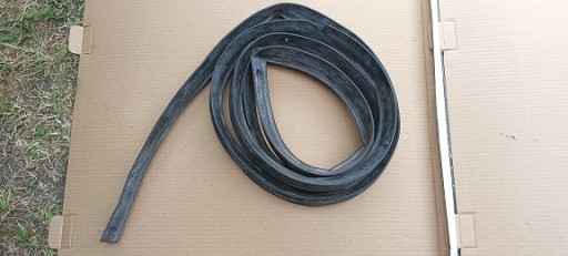 46575665 - fiat 126p уплотнитель багажника оригинальный новый