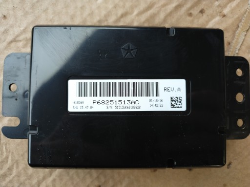 P68251513AC - Модуль контролера jeep grand cherokee wk2 p68251513