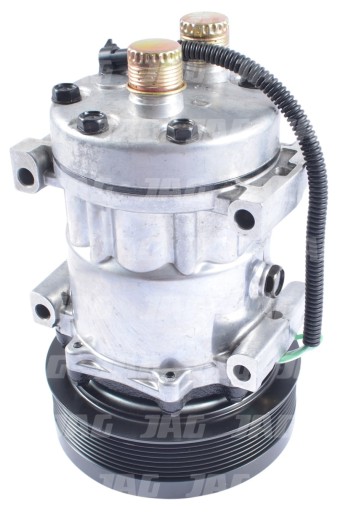 869926288 87775469 - КОМПРЕСОР КОНДИЦІОНЕРУ NEW HOLLAND T8010 T8020 T8030 T8040 T8050 T9040 9050