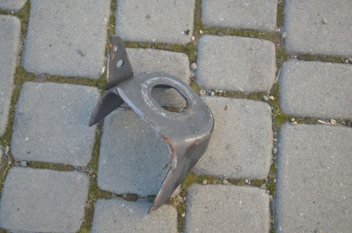 68257583AA - КРІПЛЕННЯ ПОДУШКИ РАМИ ПОДУШКА WRANGLER JL 18+