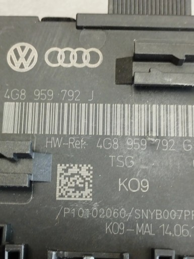 Audi A6 C7 4G modul dveře pravý předek 4G8959792J