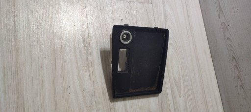 pretinac suvozača konzoli srednje Volkswagen Caddy 2K5863284M