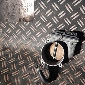 19811981 - LEXUS LS600H LS 600 LONG ДРОСЕЛЬНА ЗАСЛІНКА