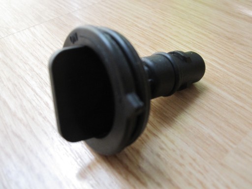 53032531AE - PCV ПРОДУКЦІЙНИЙ КЛАПАН ODMA CHRYSLER 300 2005-2006