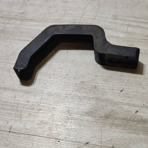 bumper bracket of the rear Hyundai i20 (GB IB) 86681C8000