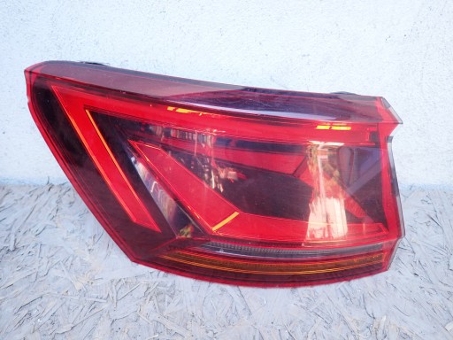 light left rear left rear part LED VW TOUAREG 3 III 760 CR7 2018-2023R 760945207