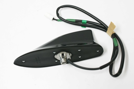 PW609-00001-CA - Антенна на крышу акула OE Toyota Auris RAV4 Yaris