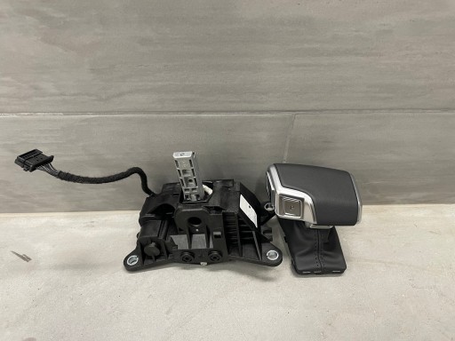 4K1713041M - Важіль перемикання передач A6 A7 C8