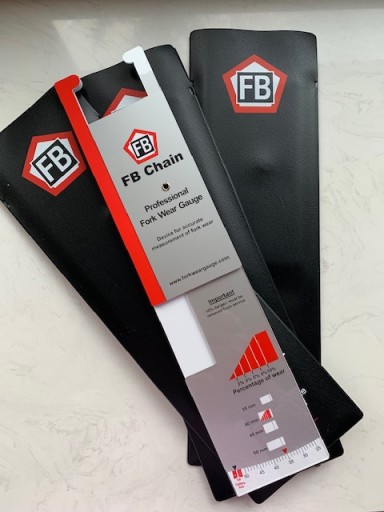 12345 - КАЛІБР FB ВИМІРЮВАЛЬНА ЛІНІЙКА ДЛЯ ЗНОСУ ВИЛКИ UDT