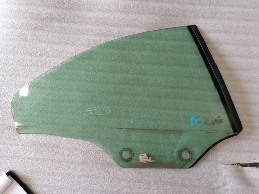 60 бічне скло BMW E93