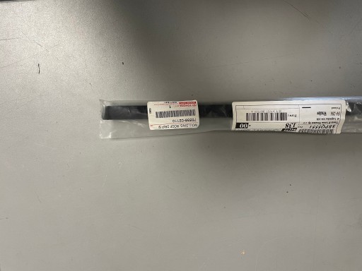 Тойота Королла Планка 75556-02110