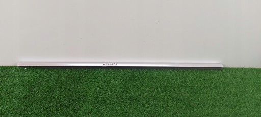 AUDI Q7 ETRON right moulding dust door front