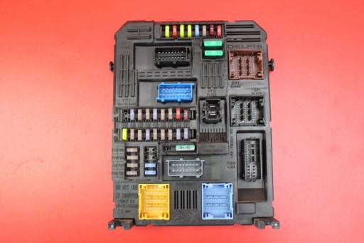 Коробка запобіжників bsi 9830790580 citroen c3 3 iii 1.2 vti 83 км 16-20