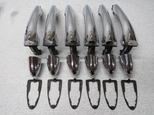 KIA SPORTAGE III ЗОВНІШНЯ ДВЕРНА РУЧКА ХРОМ ПЕРЕДНЯ