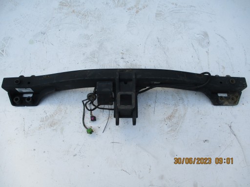 БУКСИРУВАЛЬНИЙ ГАК VW TOUAREG 7P0 7P0803881B