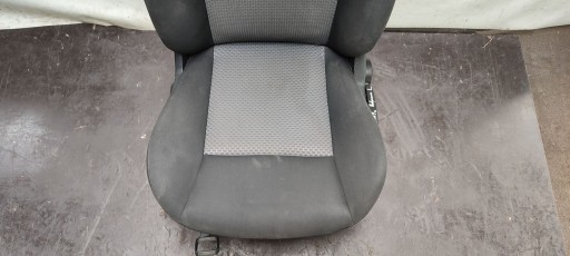 seat front left driver´s podgrzewany Mercedes W169 1,5 petrol 5D