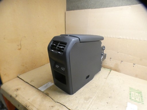 CITROEN DS4 II armrest 118225A0