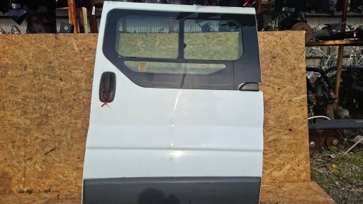 Tür links PRZESUWNE RENAULT TRAFIC II VIVARO A 2001