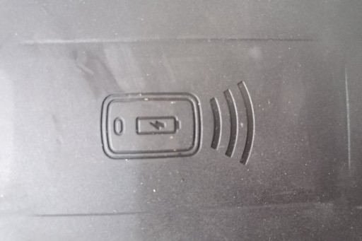 Bmw 9437712 2018 индукционное зарядное устройство