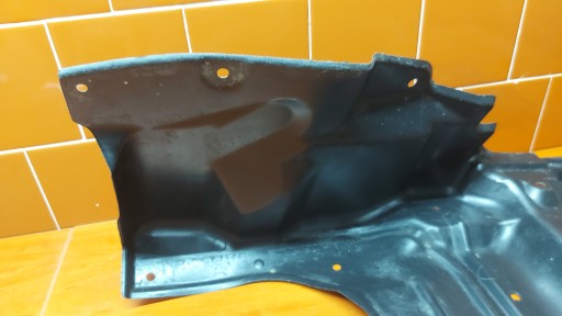 motor cover lower left TOYOTA COROLLA E12 03- HB