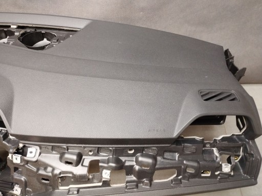 Audi Q3 F3 dashboard instrument panel console cockpit 83B857033 original