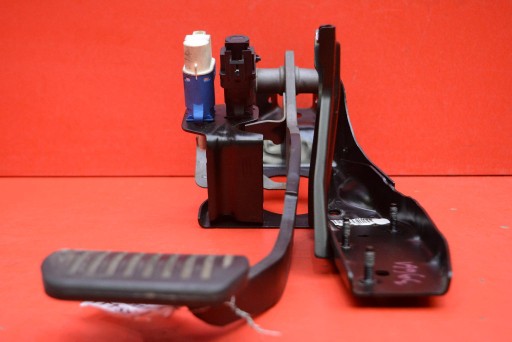 PEDAL pedale Bremse AUTOMAT 31201792 VOLVO S70 V70 III 2.4 D5 185 KM 00-05