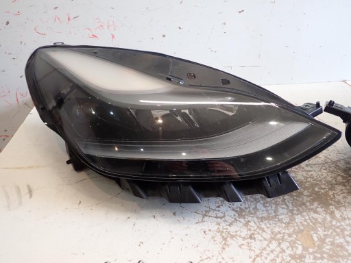 light front right TESLA 3 LIFT 2020- FULL LED