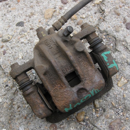 HYUNDAI TUCSON and 08R 2.0 petrol caliper brake left rear part